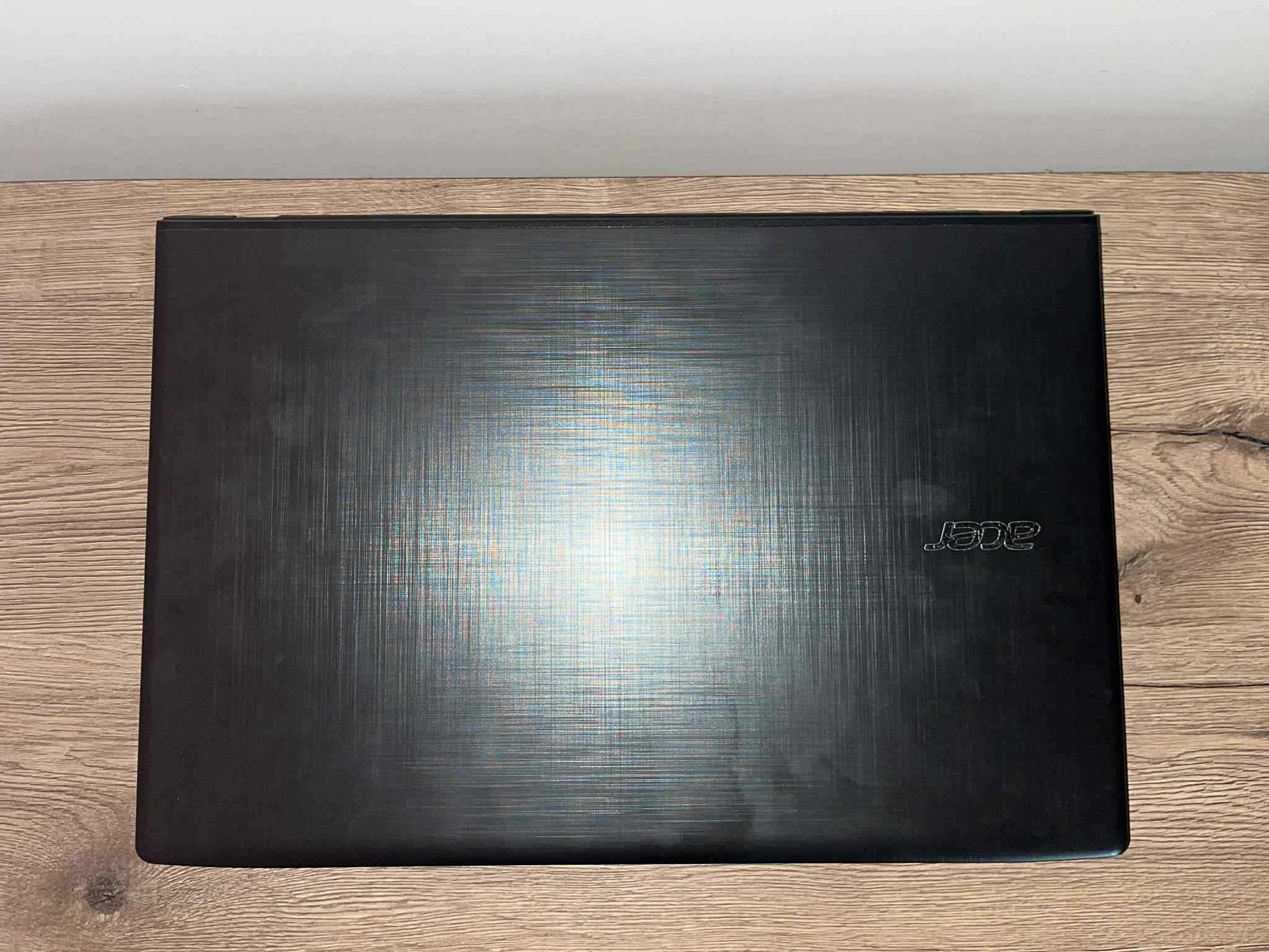 Acer Aspire E5-575 | i7 / 8GB / SSD 512GB | Zestaw: myszka, torba itd