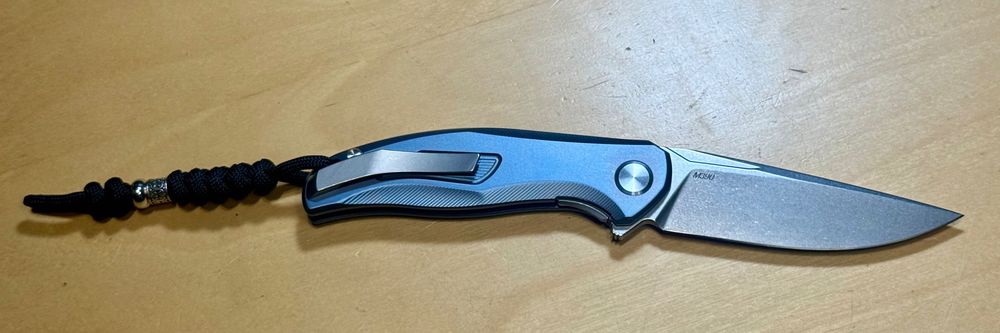 Nowy nóż składany firmy Jufule model Shirogorof Stellar Blue Tytan