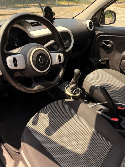Renault Twingo 1.0 SCe (2016) – Citadino Impecável e Económico — foto 7