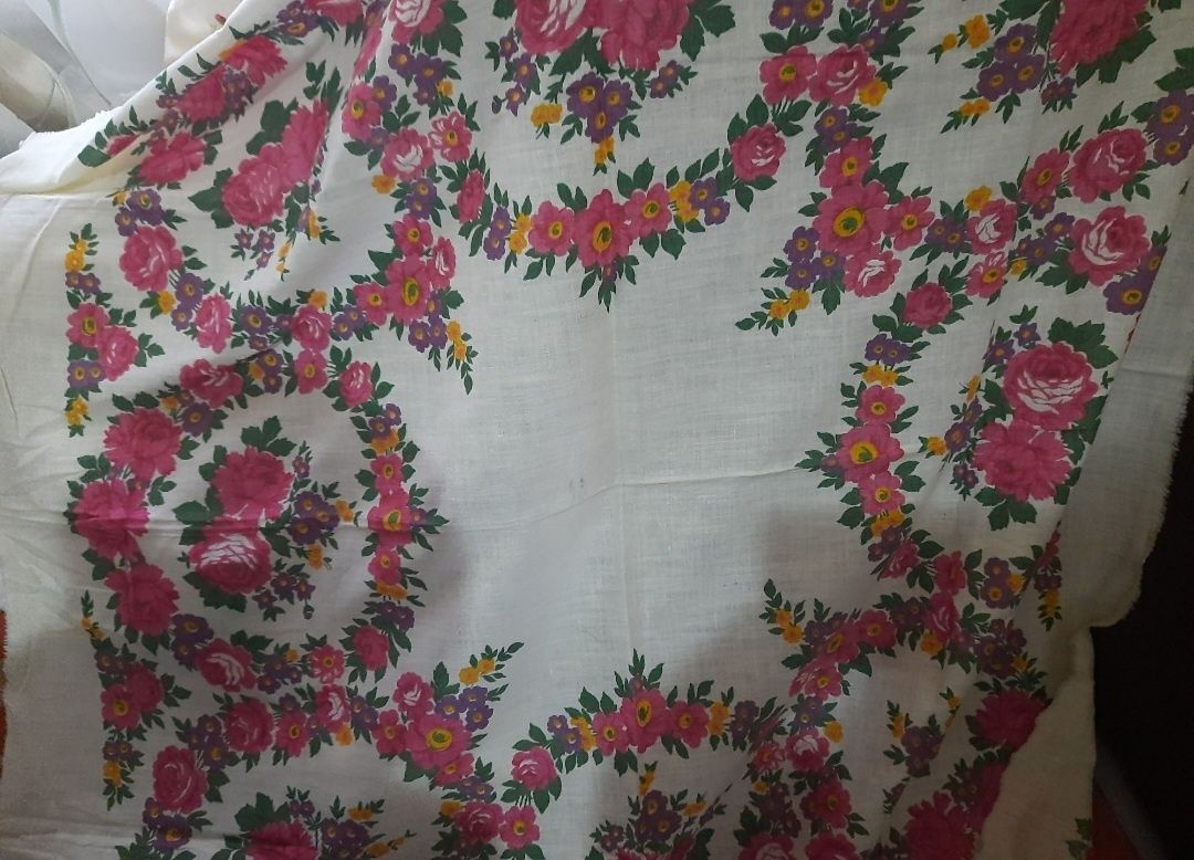 Платок хустка 90×90 з розами