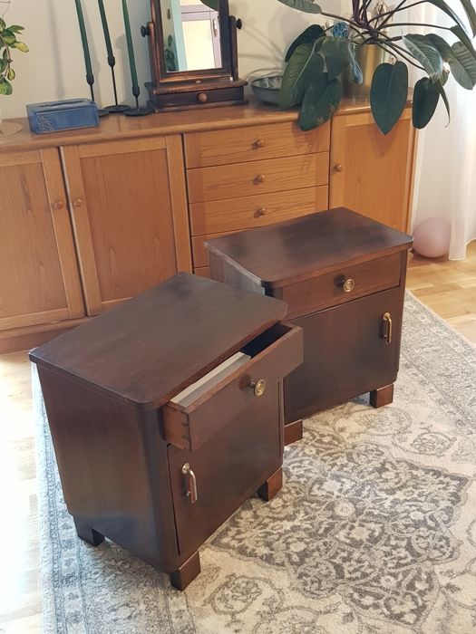 Sprzedam dwie piękne szafki nocne po renowacji