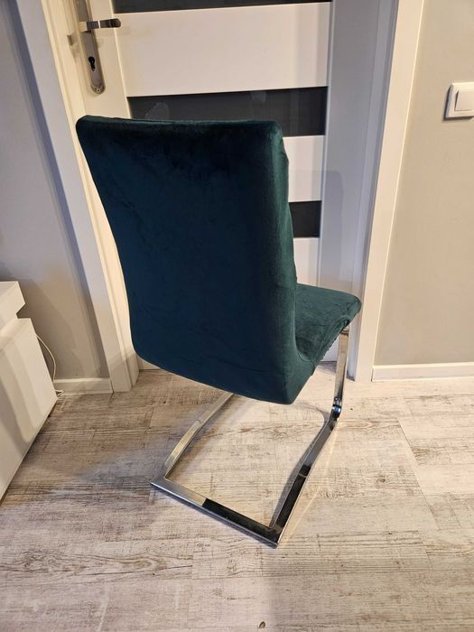 Welurowe pokrowce na krzesła 4 sztuki miękkie ciemna zieleń