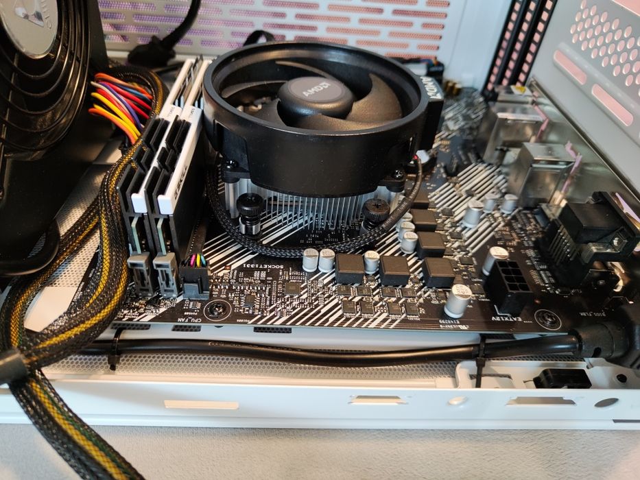 Материнська плата Asus  B450M + AMD Ryzen 5 5500