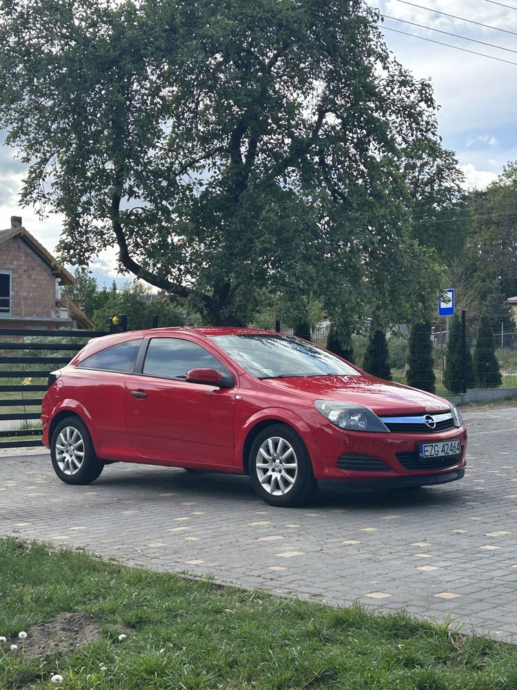 Opel Astra H gtc 2009r.