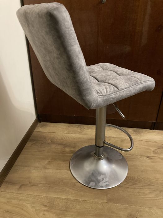 Барний-стілець..)