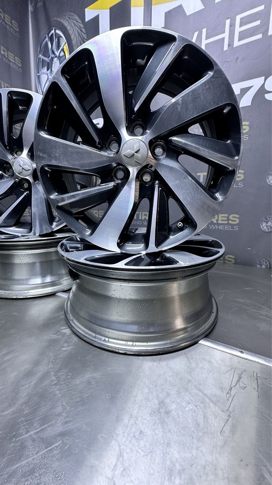 Диски 5x114.3 r17 ET46 mitsubishi eclipse outlender оригінал