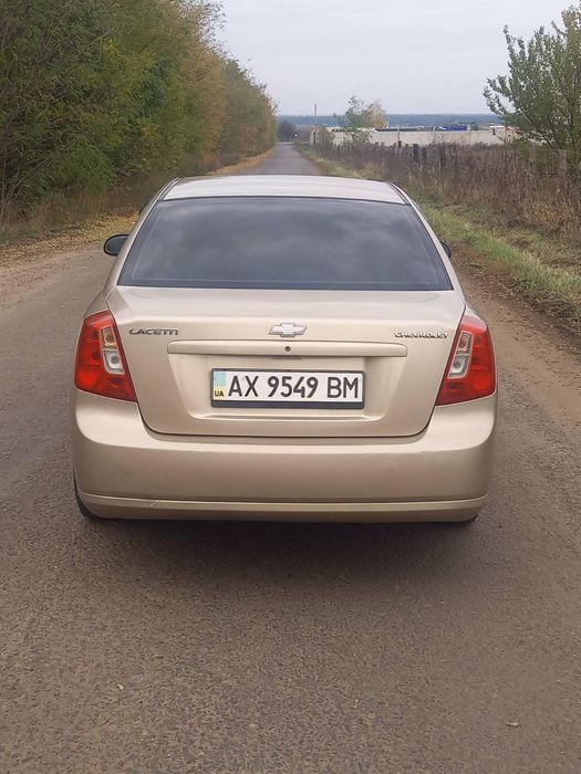 Продам авто Chevrolet Lacetti в хорошем состоянии.