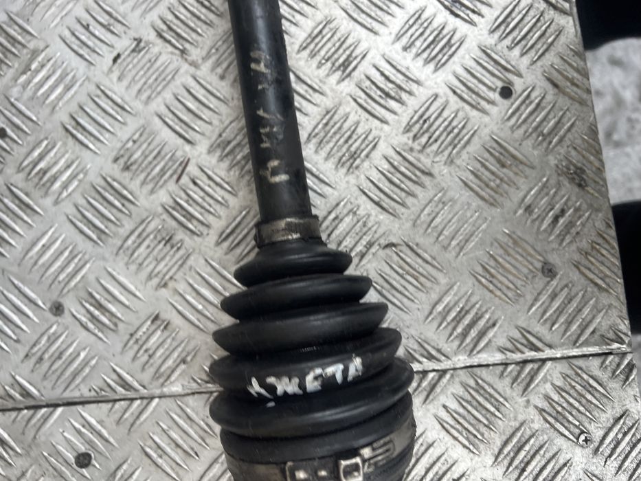 Полуось привод 1.8 Джета 6 volkswagen jetta 6
