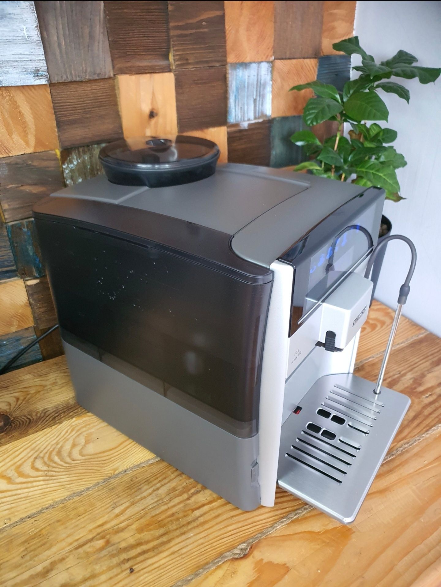 Siemens eq.6 s300 dotykowy ekran! Łatwa obsługa po serwisie!