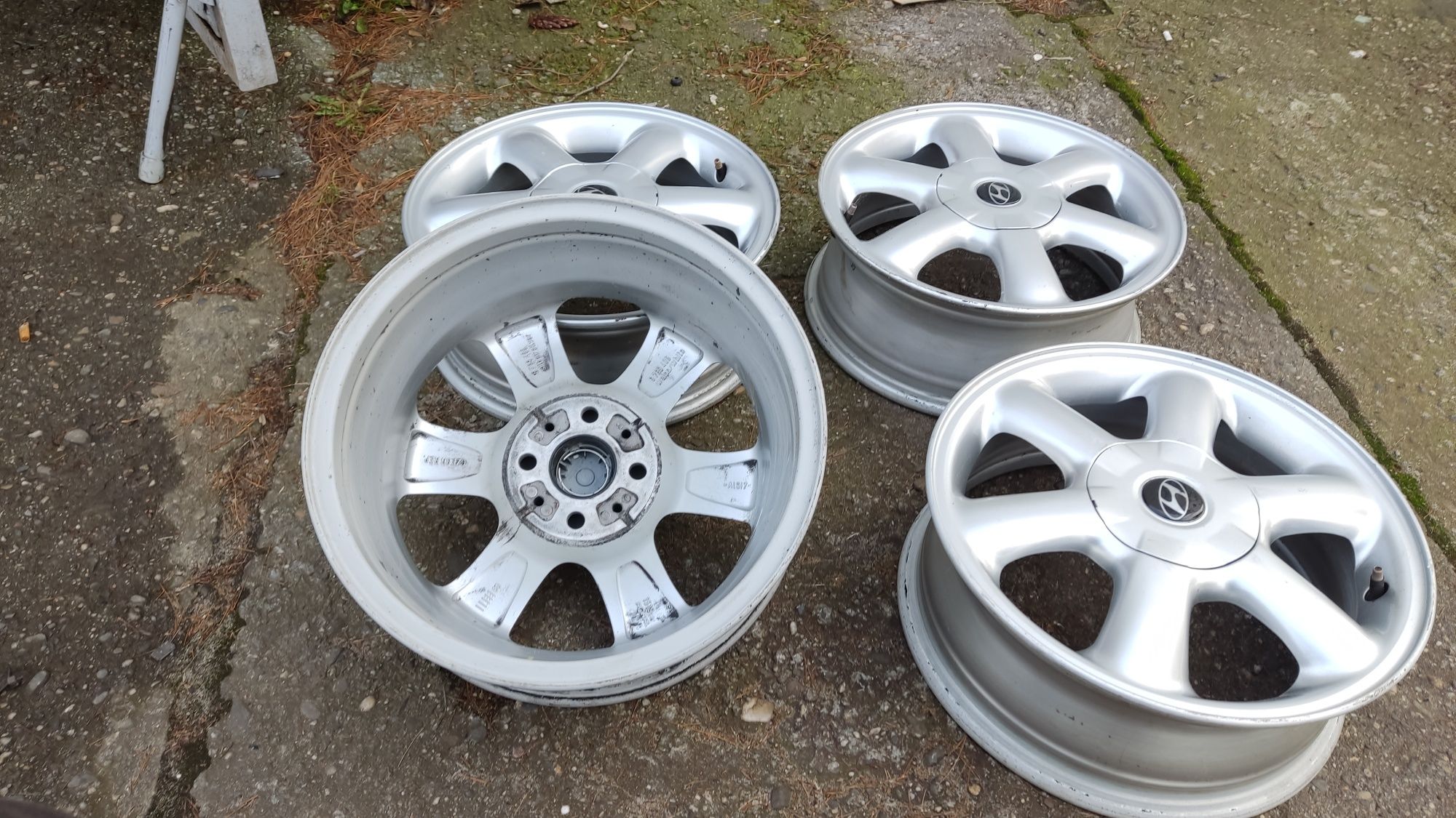 Felgi Aluminiowe Hyundai Honda Kia 5,5-J15 4x100 fi 56,1 ET 45