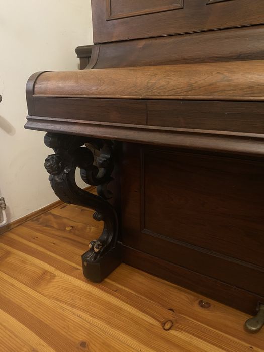 Zabytek Pianino przerobione na Barek