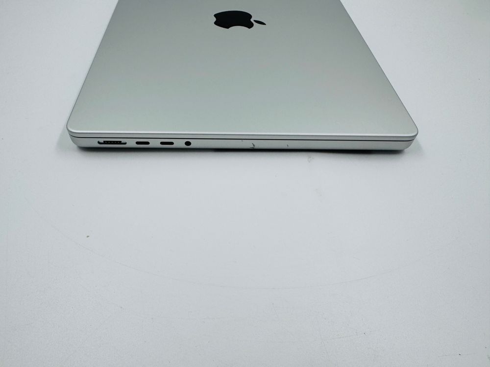 Macbook Pro 14 2021 M1 Max 10/32Core 32GB RAM 512GB SSD Silver IL6066