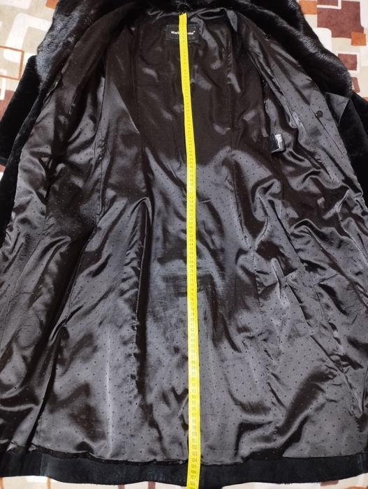 Шуба мутоновая с норковым капюшоном