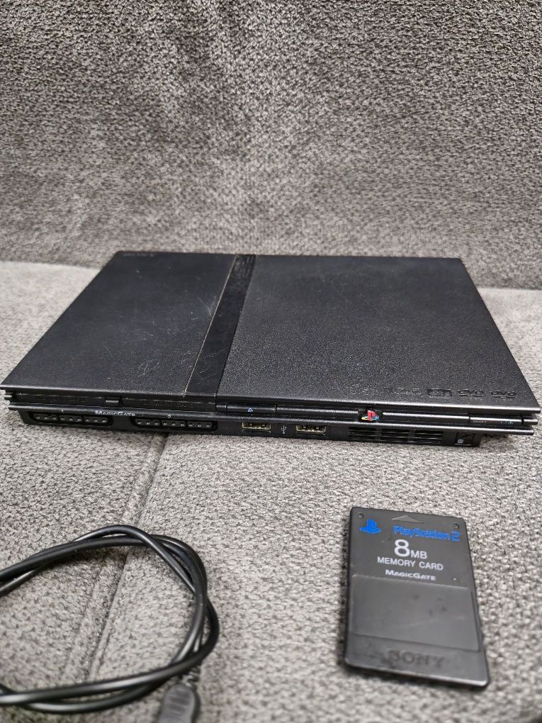 Playstation 2 plus gry i dwa pady