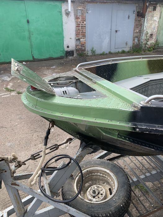 Продам лодку южанка-2