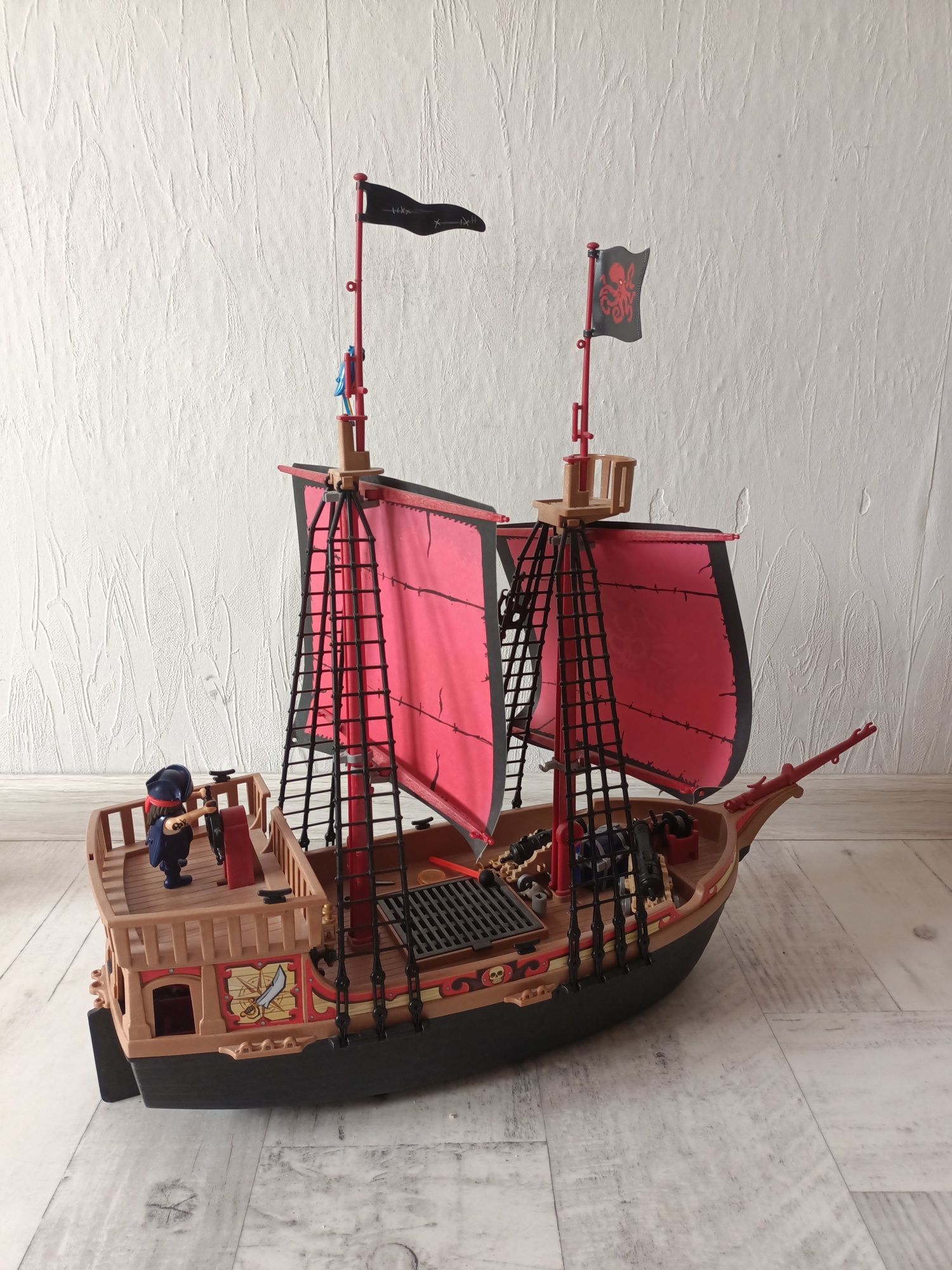 Statek piracki Playmobil