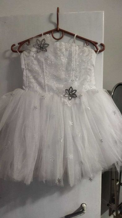 Сукня сніжинки на новорічне свято