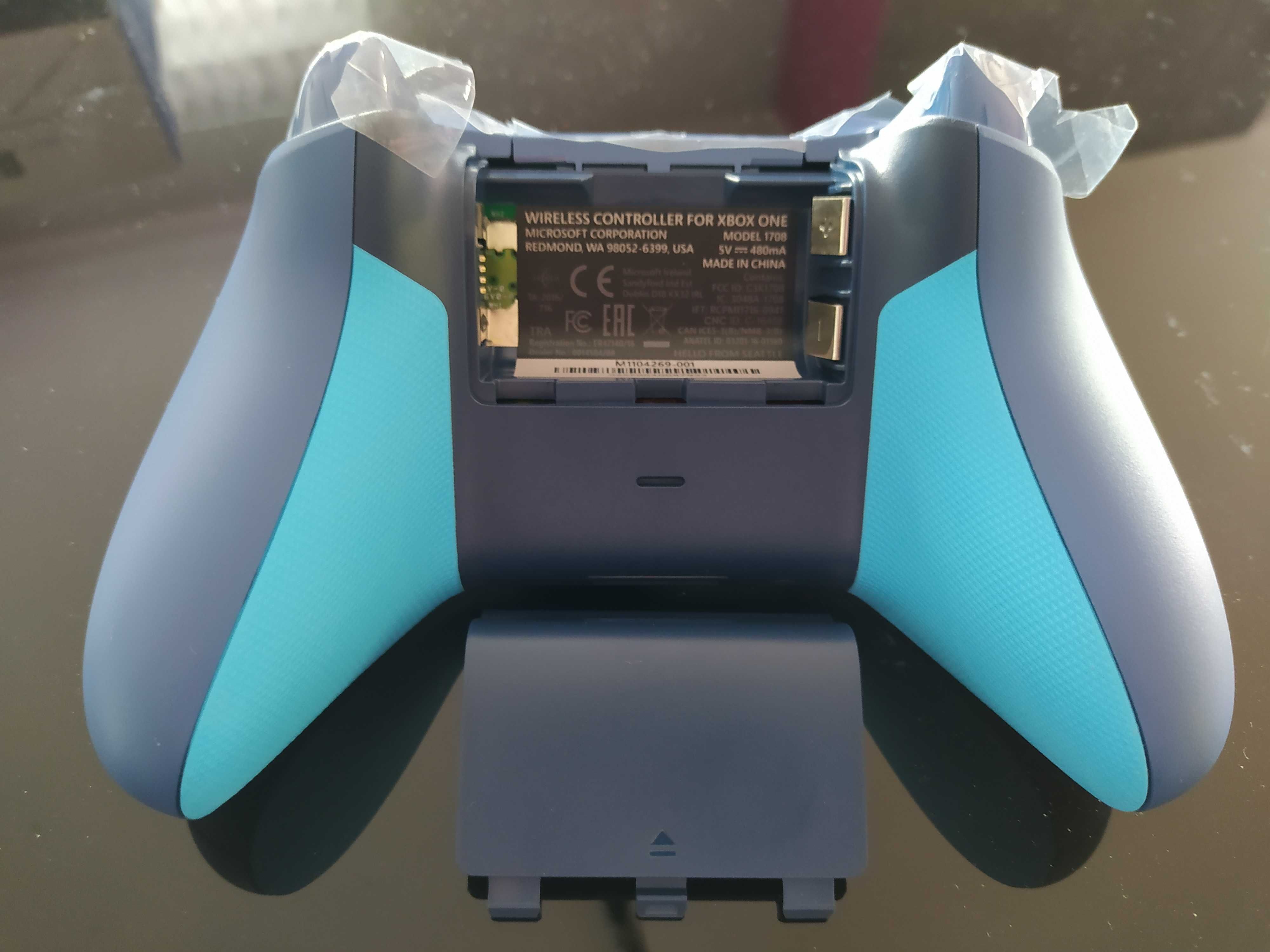 Pad kontroler od konsoli Xbox One Series S X lub PC Sport Blue