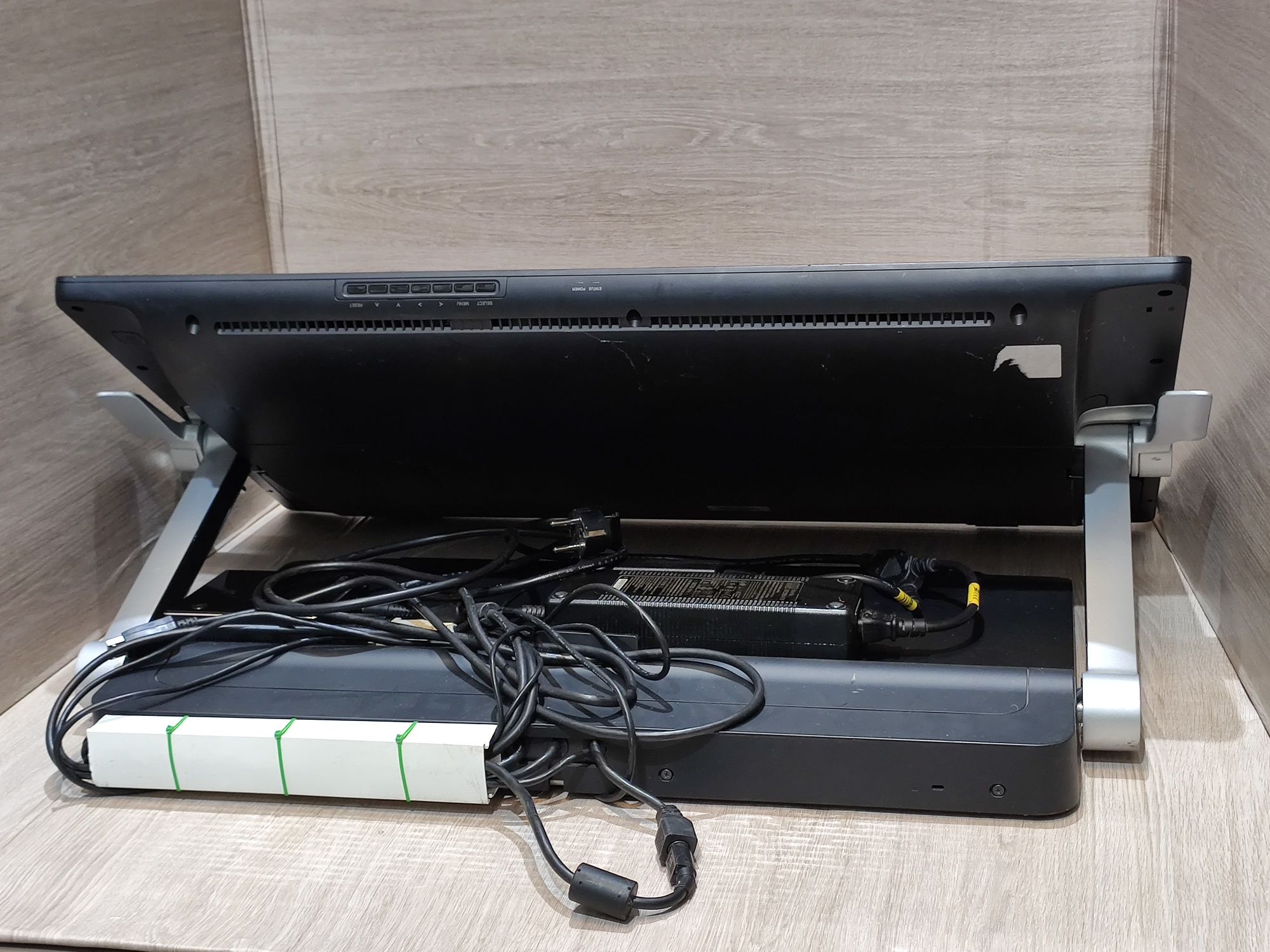 Wacom Cintiq 24HD (DTK-2500) Графічний планшет