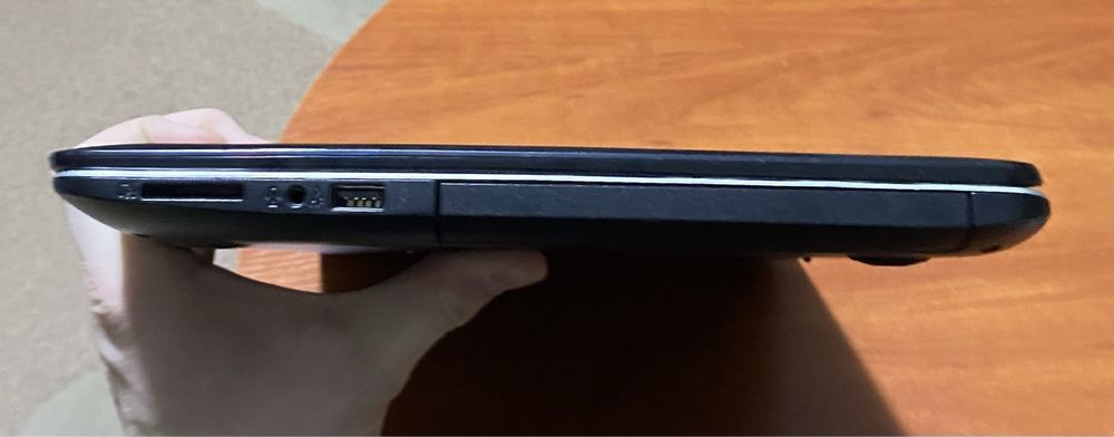 Ноутбук Asus F55u 15.6” 8GB RAM/128GB SSD+500GB HDD! D868