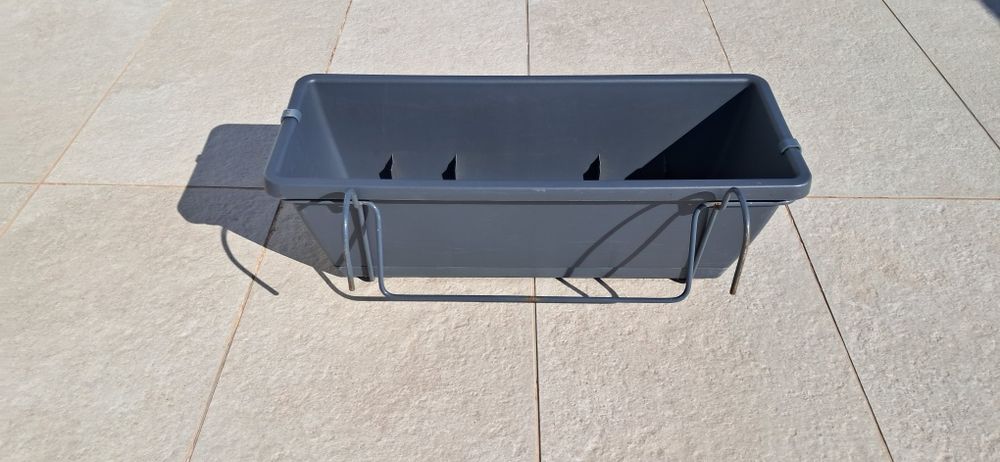 Caixas de flores retangulares com tabuleiro de recolha de água