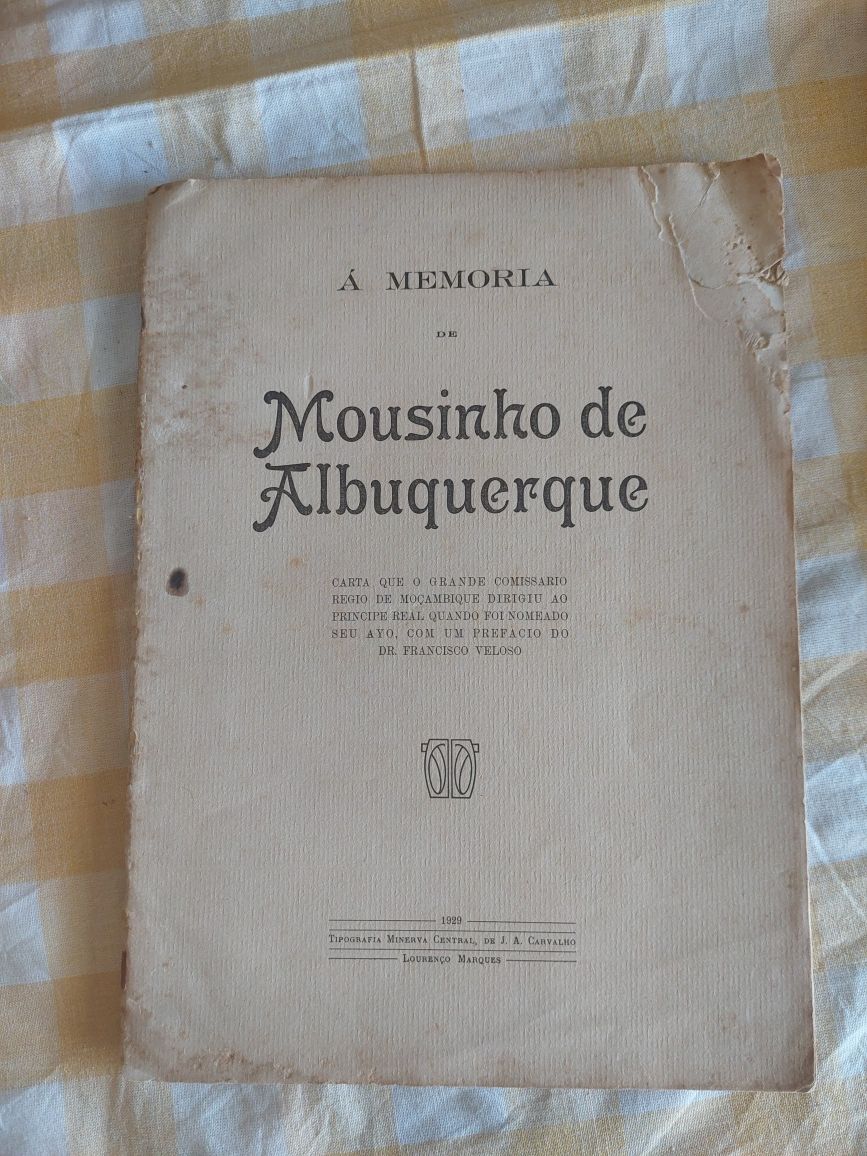 Livro a memoria  Mousinho Albuquerque 1929 Lourenço marques