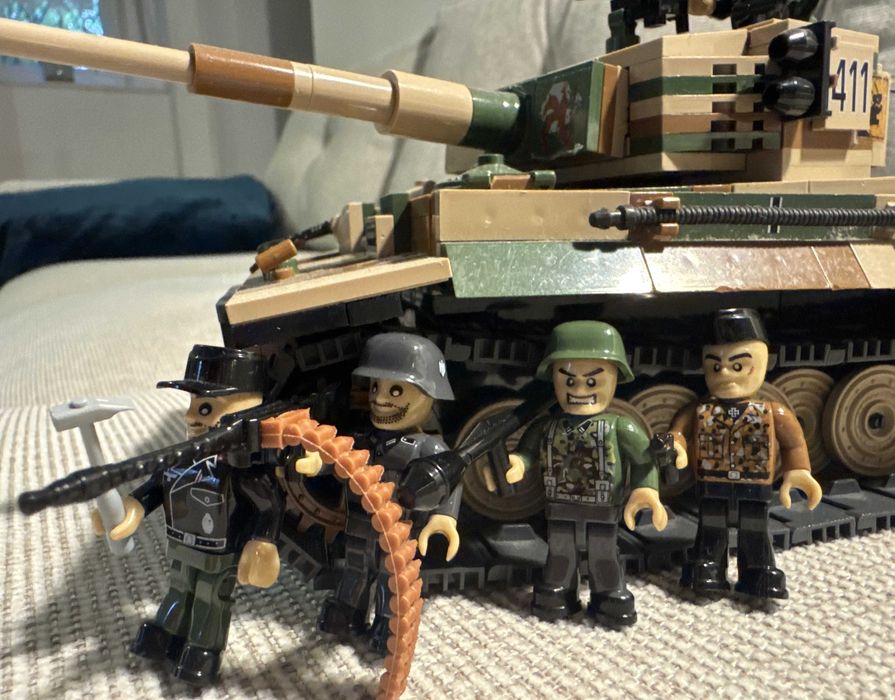 PzKpfw Vi Tiger Ausf. E | COBI 2487