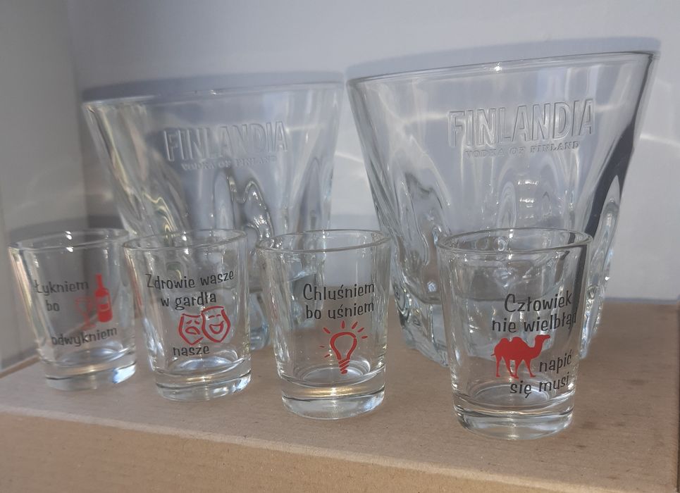 Kieliszki z zabawnymi napisami 4szt + szklanki do drinków 2szt