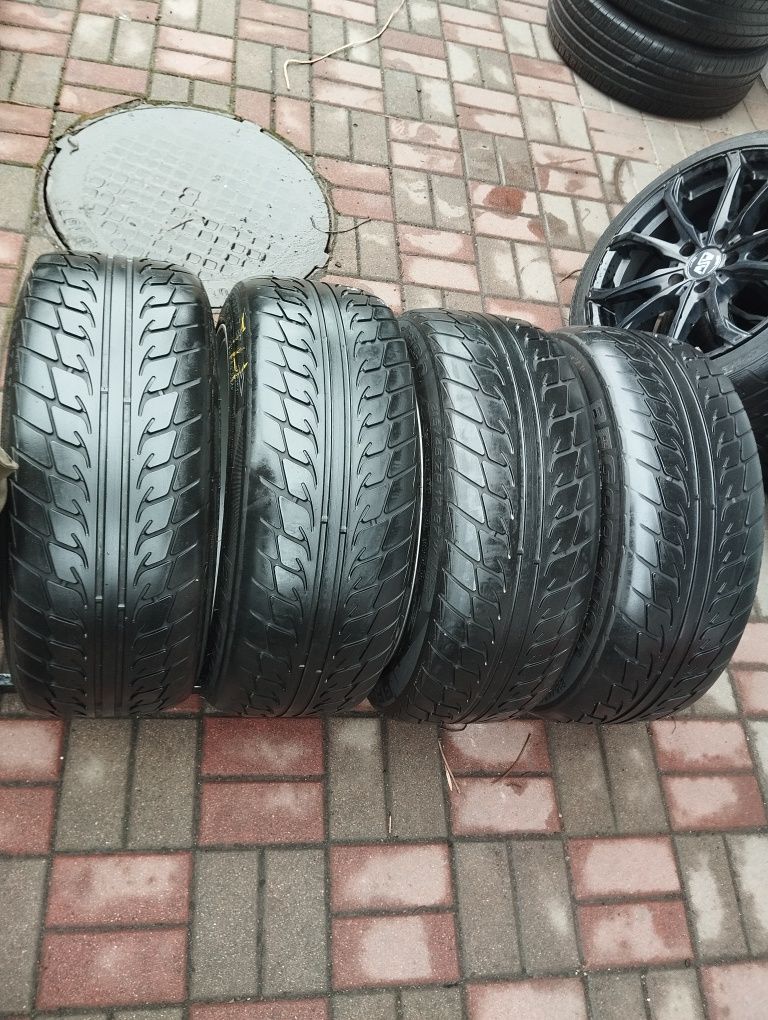 Літні шини BfGoodrich 215/45/17