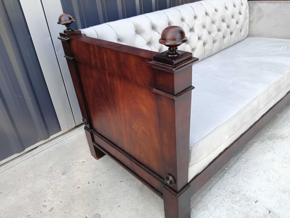 Kanapa sofa antyk po renowacji
