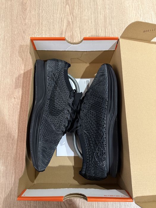 Nike Flyknit Racer - 41