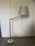 Lampa regulowana