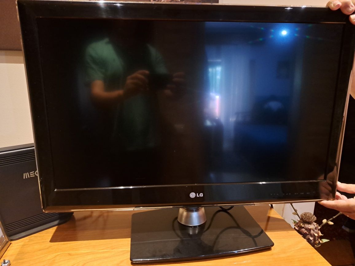 Televisão LG FHD 32"