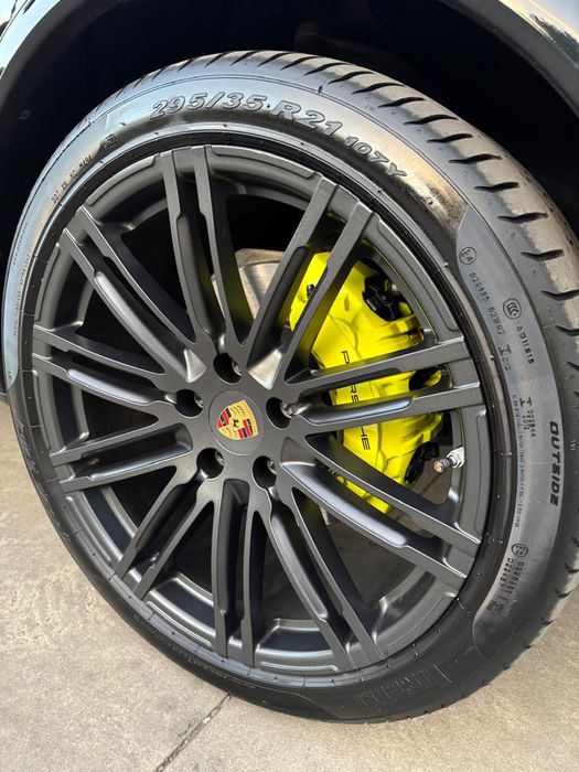 Porche Cayenne Platinium Editon