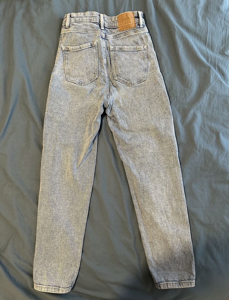 Mom jeans 34 stradivarius niebieskie