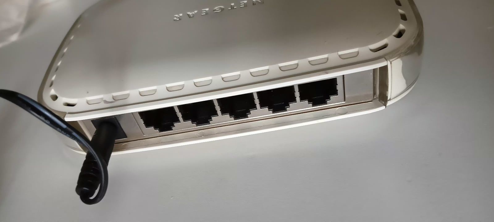 Netgear fs605 v3 switch router