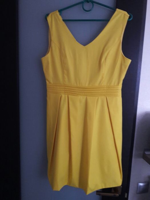 Платье 46 размера