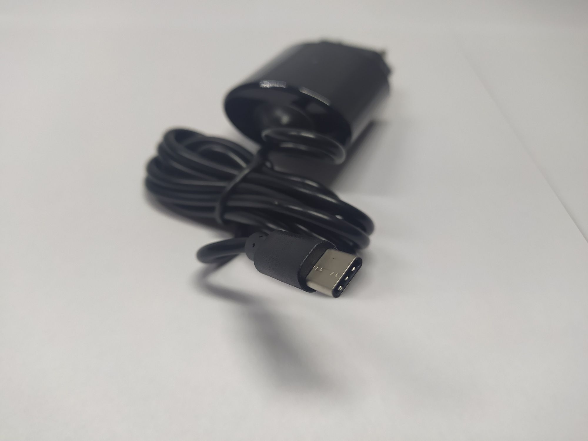 ŁADOWARKA USB C (2,1 A) 1,2m Czarna ME&MY Komis Krosno Lewakowskiego