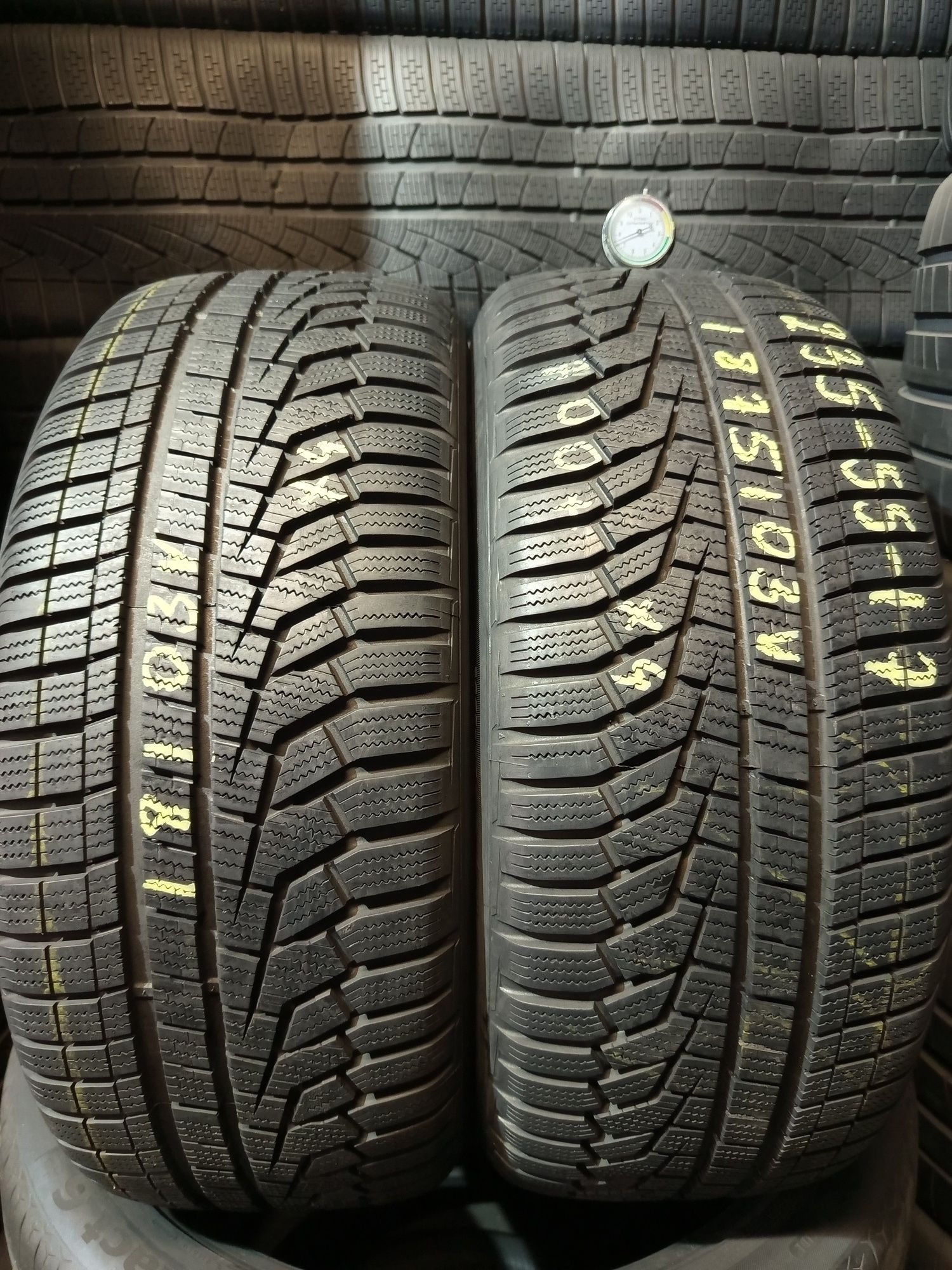 4x 235/55r17 Hankook Winter I'cept evo2