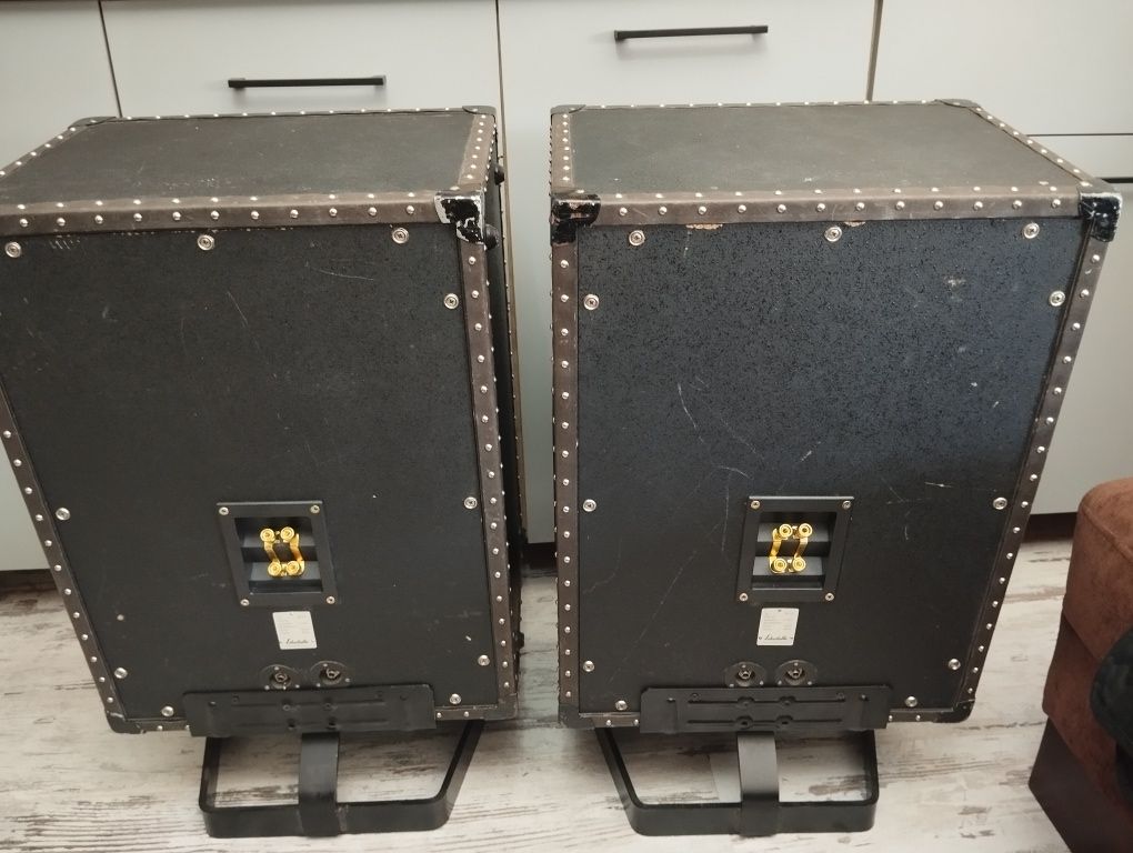Kolumny  monitory studyjne Echolette EB 100