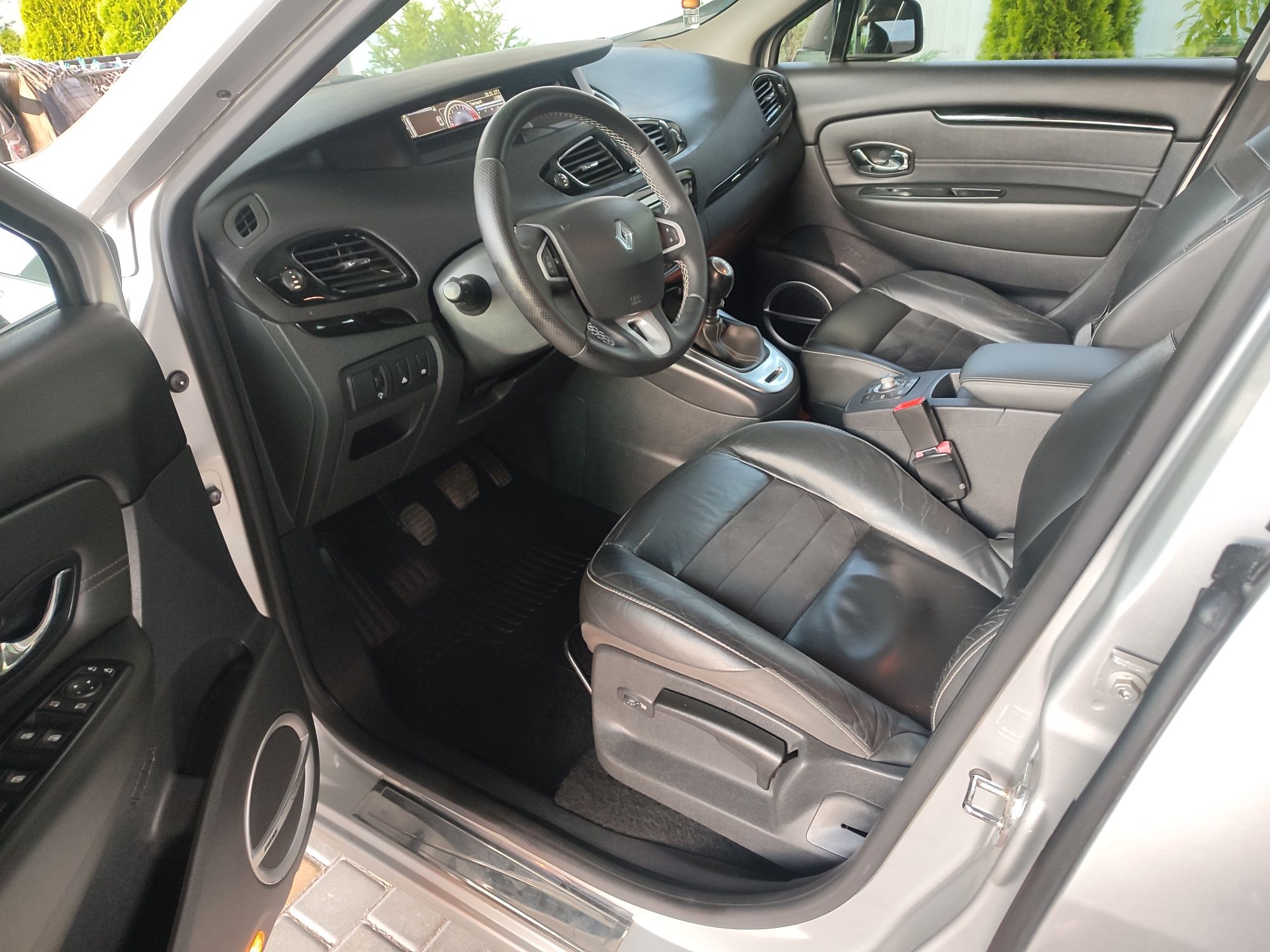 Продам Renault Grand Scenic 3