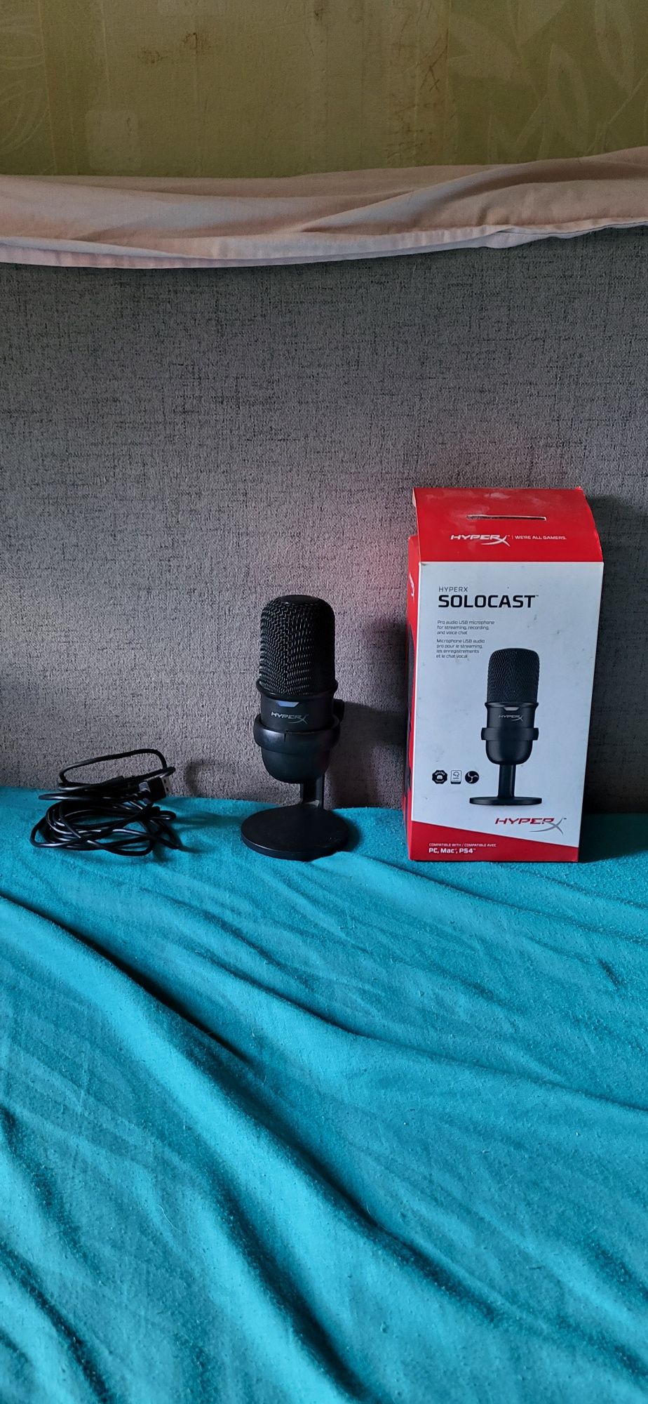 Продам микрофон Hyperx Solocast