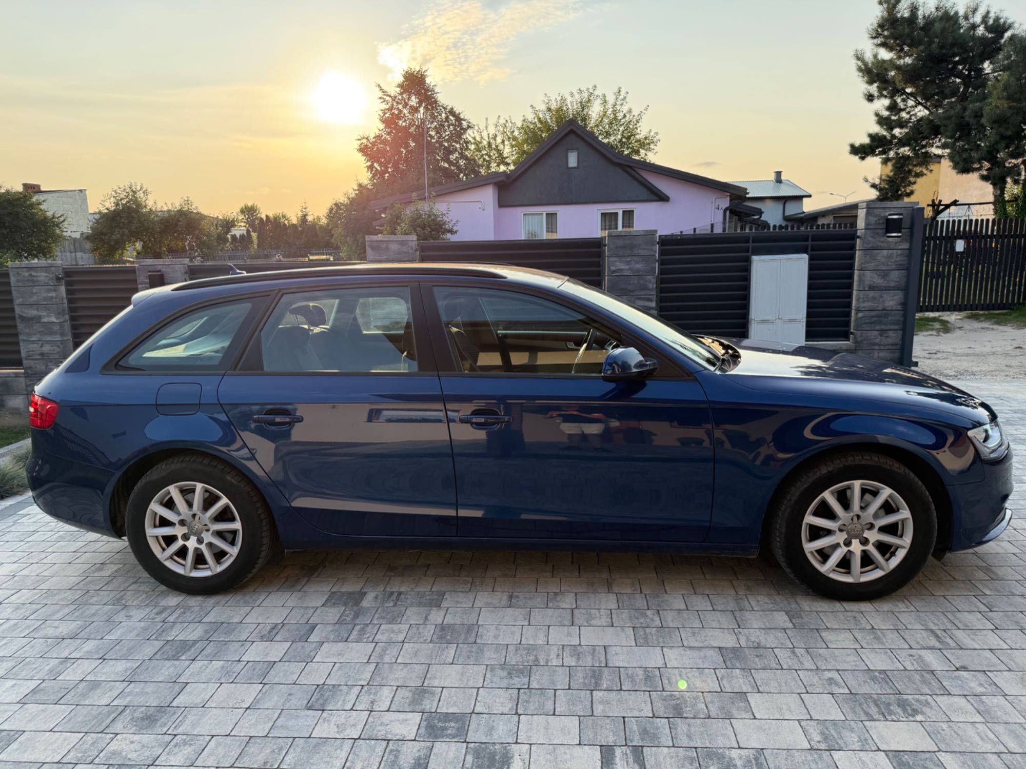 Audi A4 B8 2.0 TDI 143 km Kombi Zadbana
