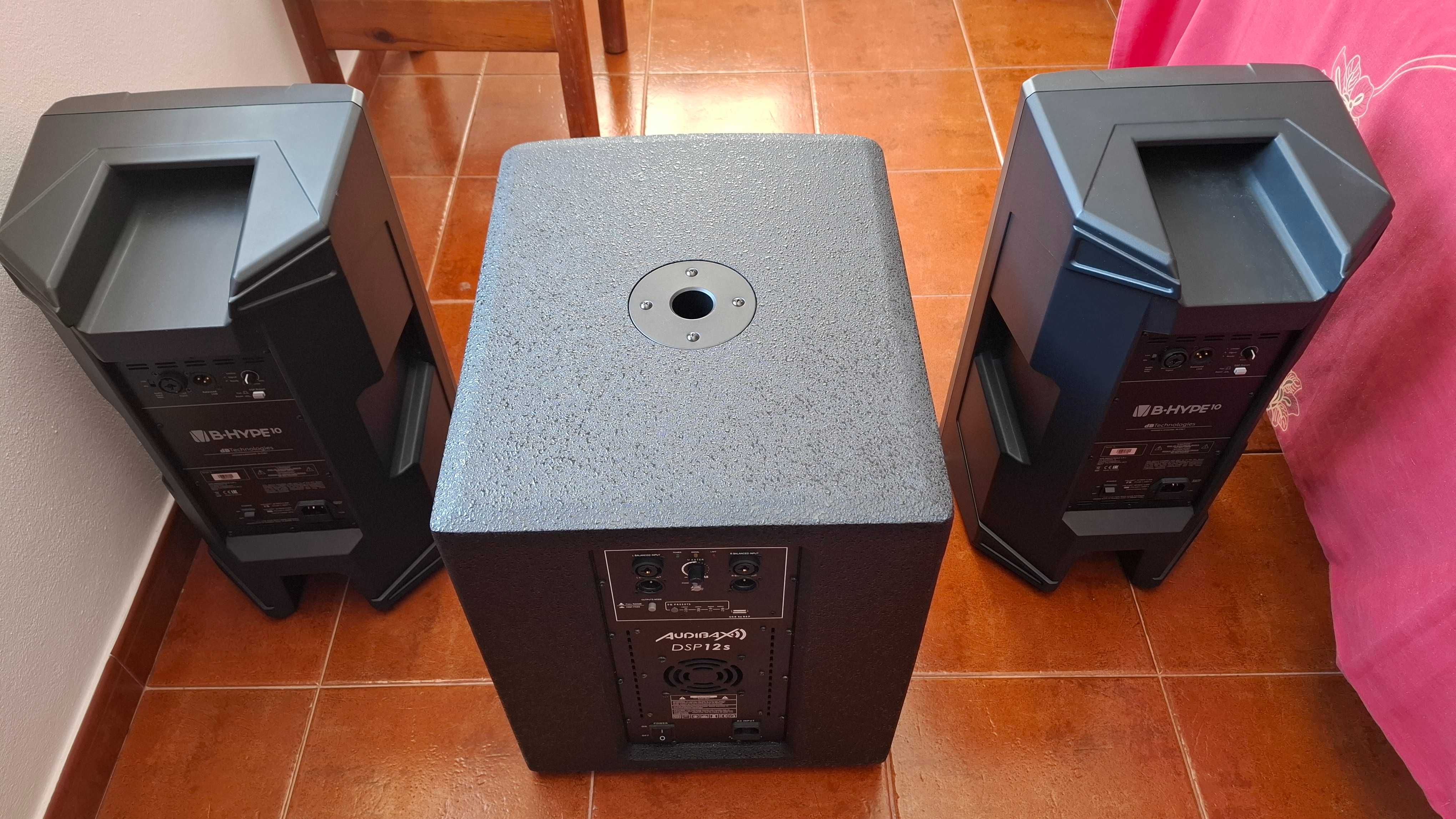 Grave Audibax 12" + Colunas db Technologies Hype 10"