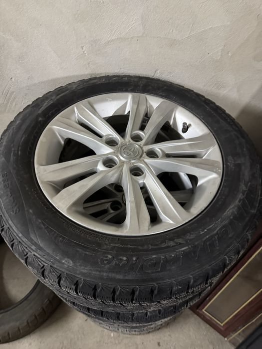 Диски hyundai sonana з резиною 5/114/3 camry