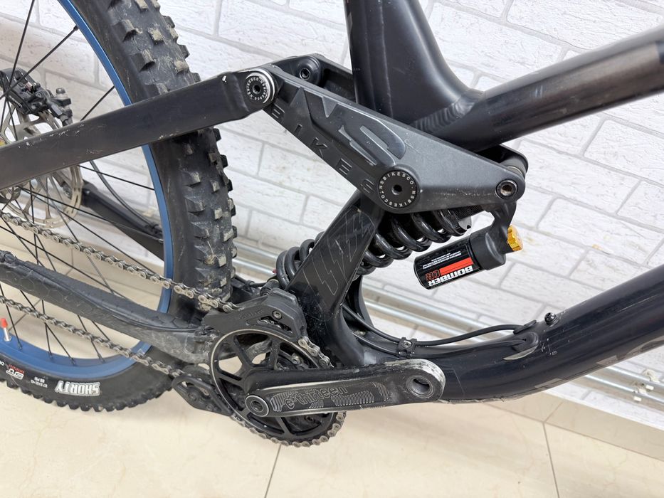 Rower downhill NS FUZZ 27,5" DH w rozmiarze M 052