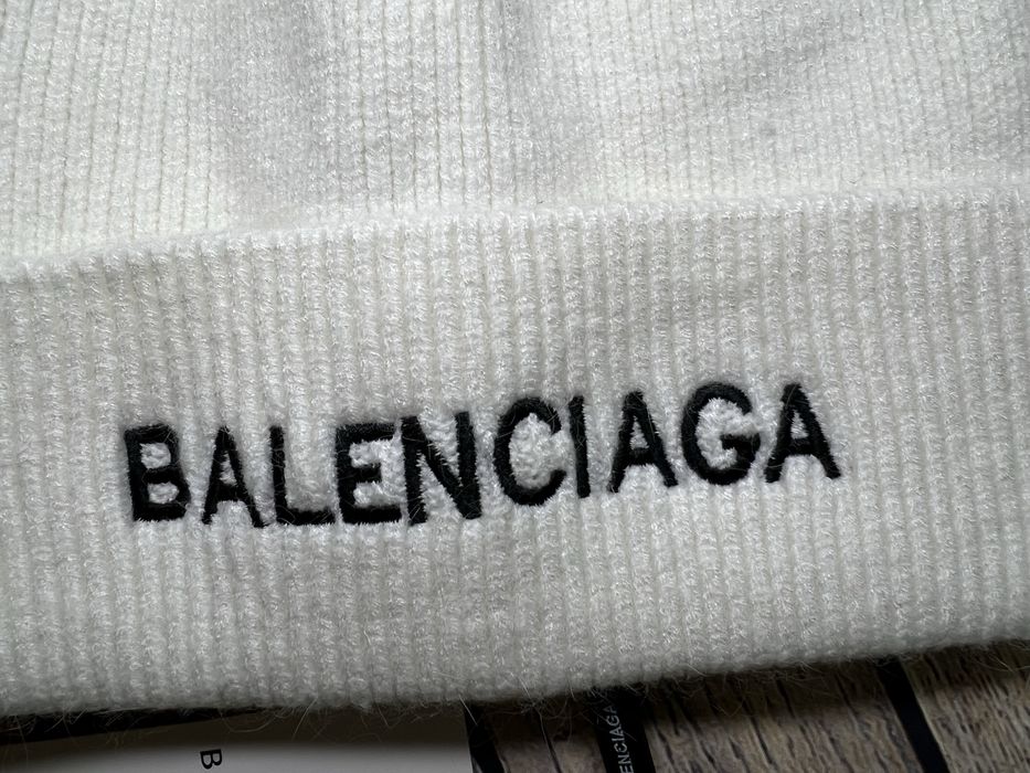 Шапка Balenciaga