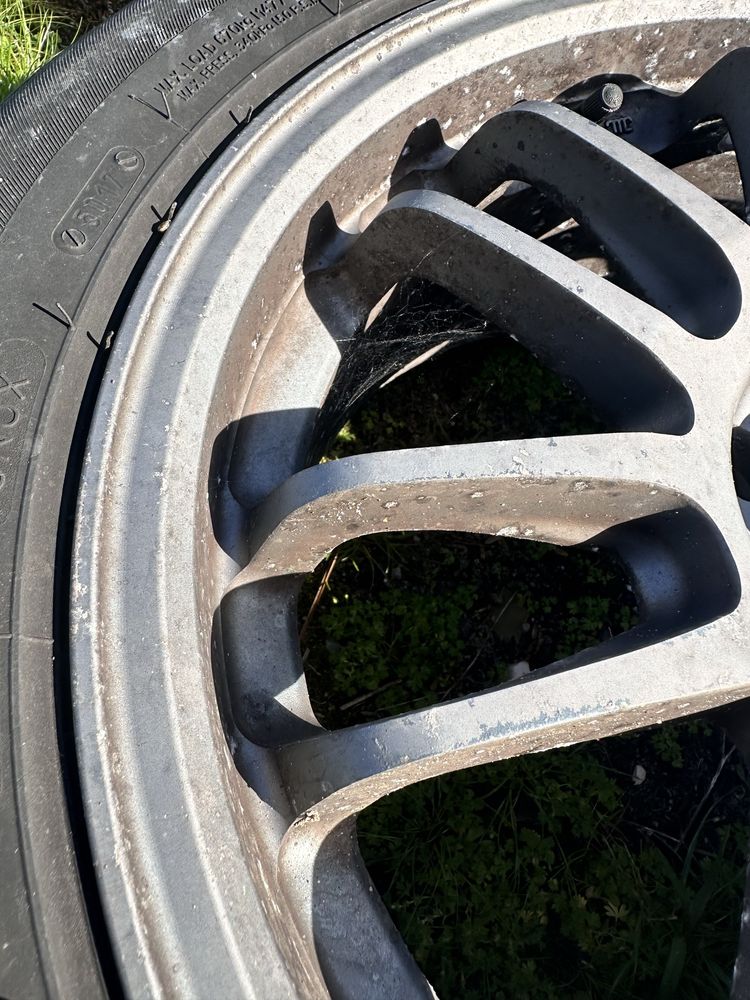 Motor 1.6 gtd, tablier, jantes golf 2 peças
