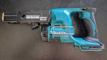 Akumulatorowa wkrętarka taśmowa z magazynkiem do GK MAKITA DFR450X NOW