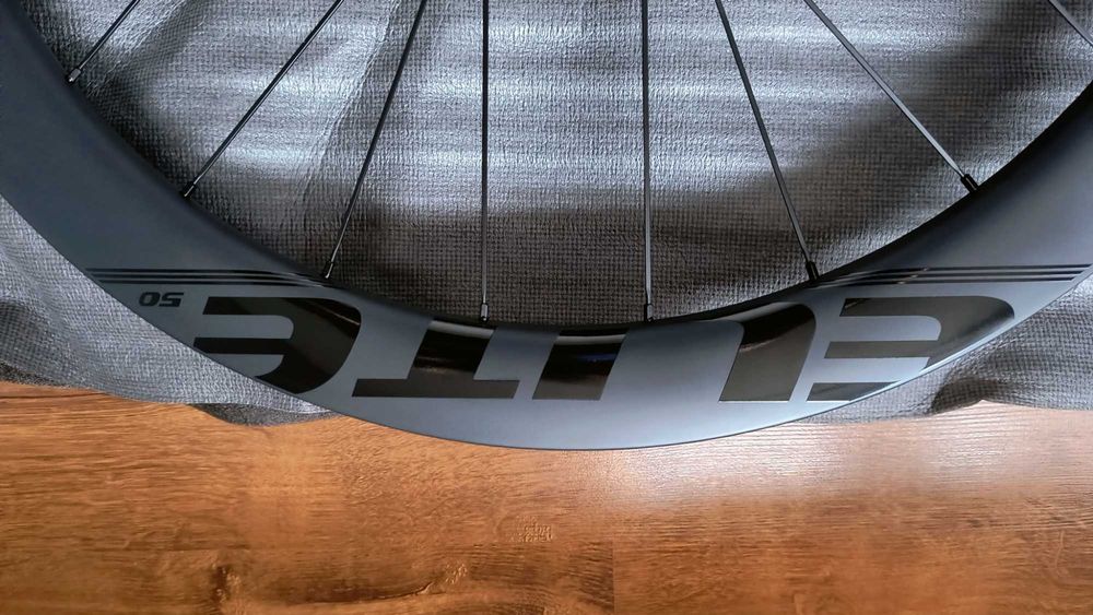 Nowe koła carbonowe ELITEWHEELS ENT 2.0